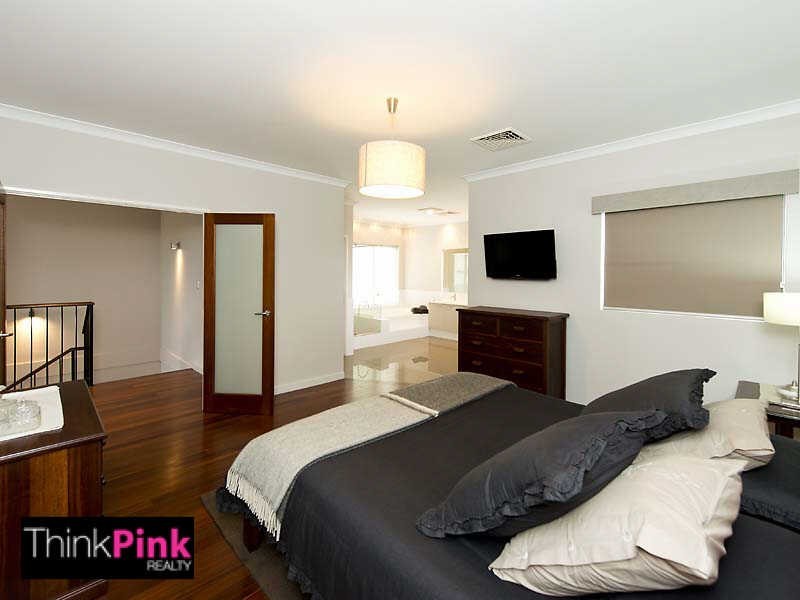 17 Gladstone Road, Rivervale WA 6103