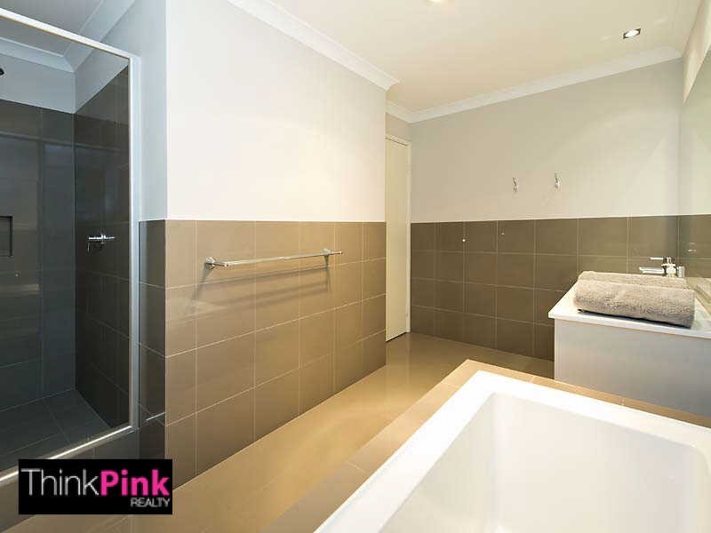 17 Gladstone Road, Rivervale WA 6103