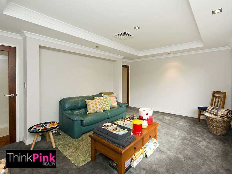 17 Gladstone Road, Rivervale WA 6103