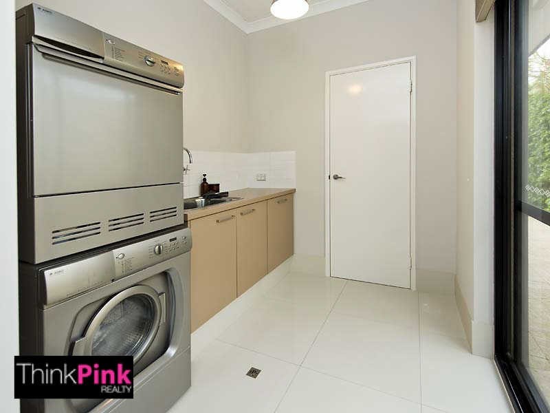 17 Gladstone Road, Rivervale WA 6103