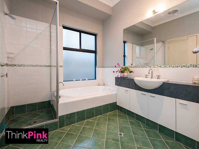 4 Currancy Lass Rise, Madora Bay WA 6210