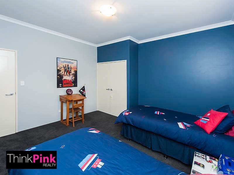 4 Currancy Lass Rise, Madora Bay WA 6210