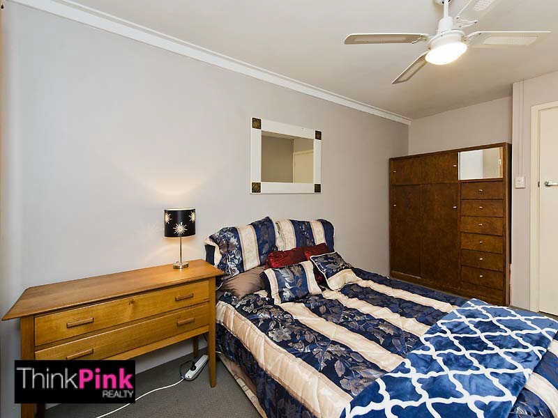 19 Paulett Way, Belmont WA 6104