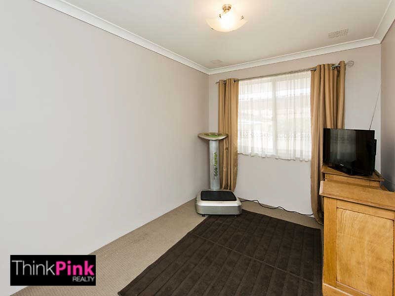 19 Paulett Way, Belmont WA 6104