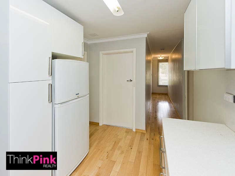 19 Paulett Way, Belmont WA 6104