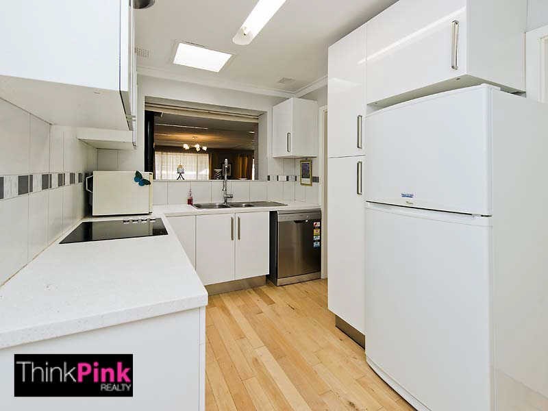 19 Paulett Way, Belmont WA 6104