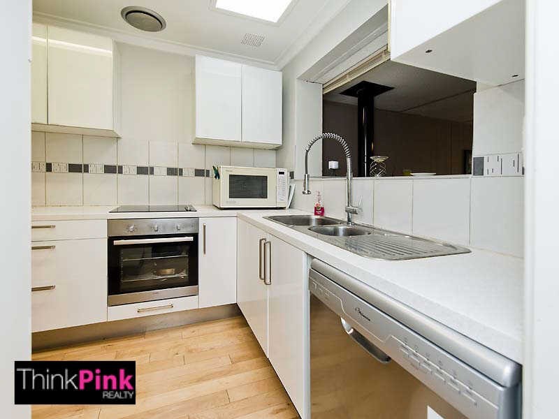 19 Paulett Way, Belmont WA 6104