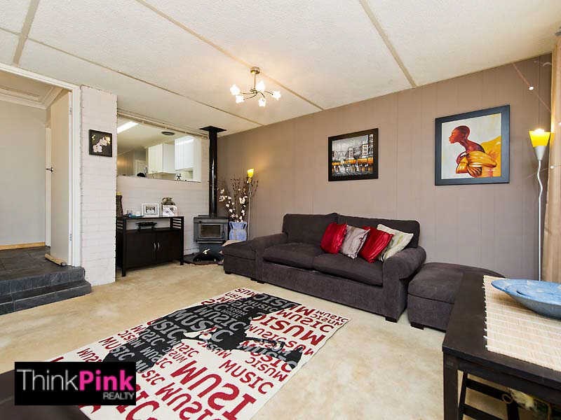 19 Paulett Way, Belmont WA 6104