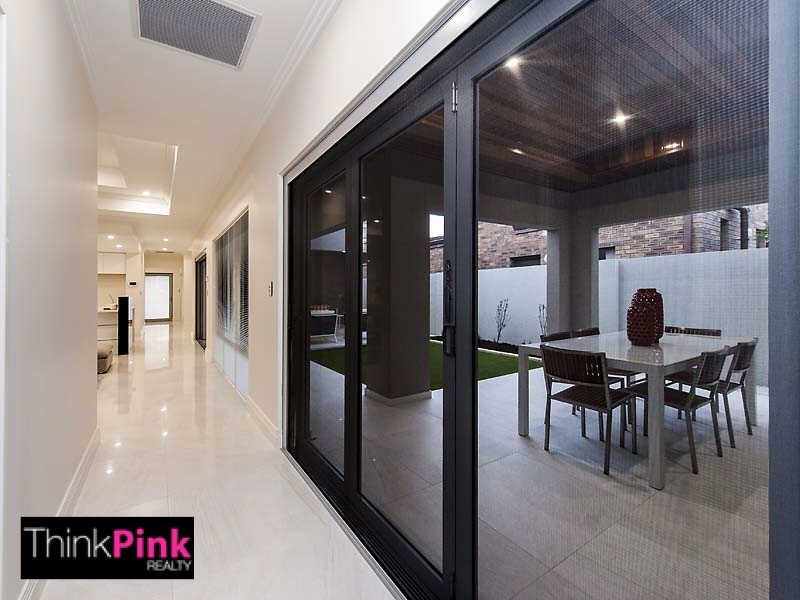 5 Vista Street, Kensington WA 6151