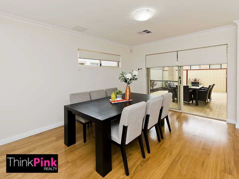 11/198 Surrey Road, Rivervale WA 6103