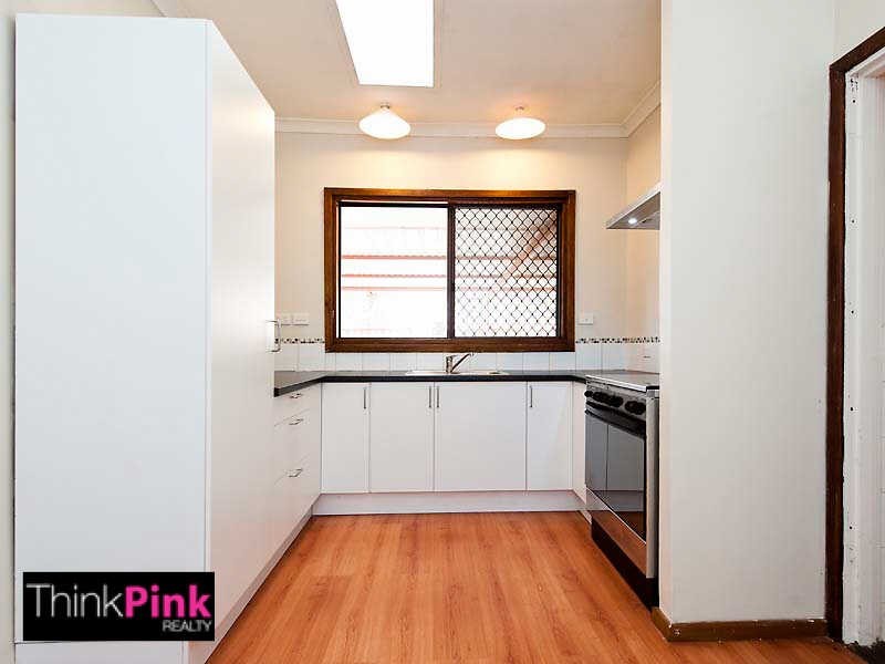 376 Fisher Street, Cloverdale WA 6105