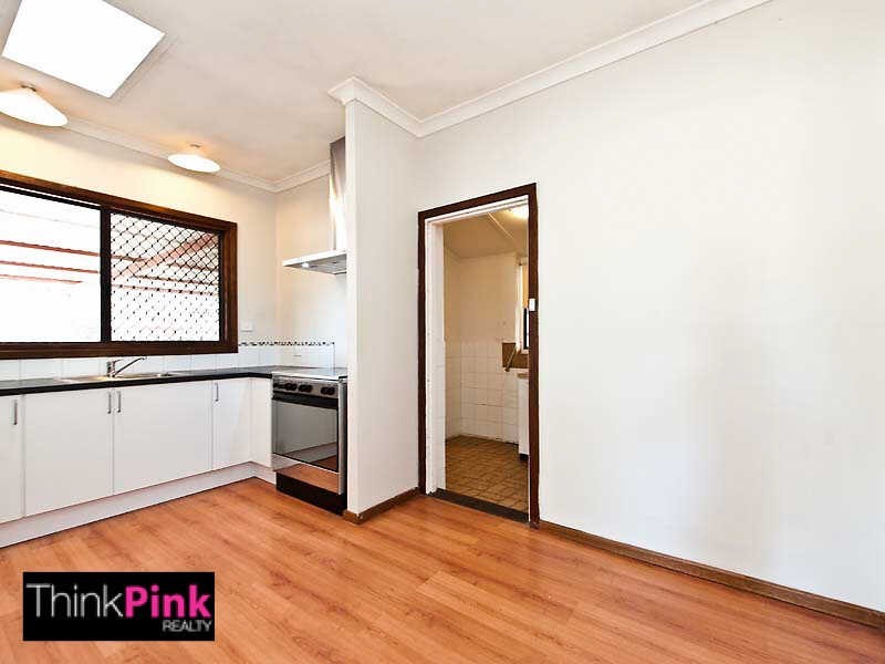 376 Fisher Street, Cloverdale WA 6105