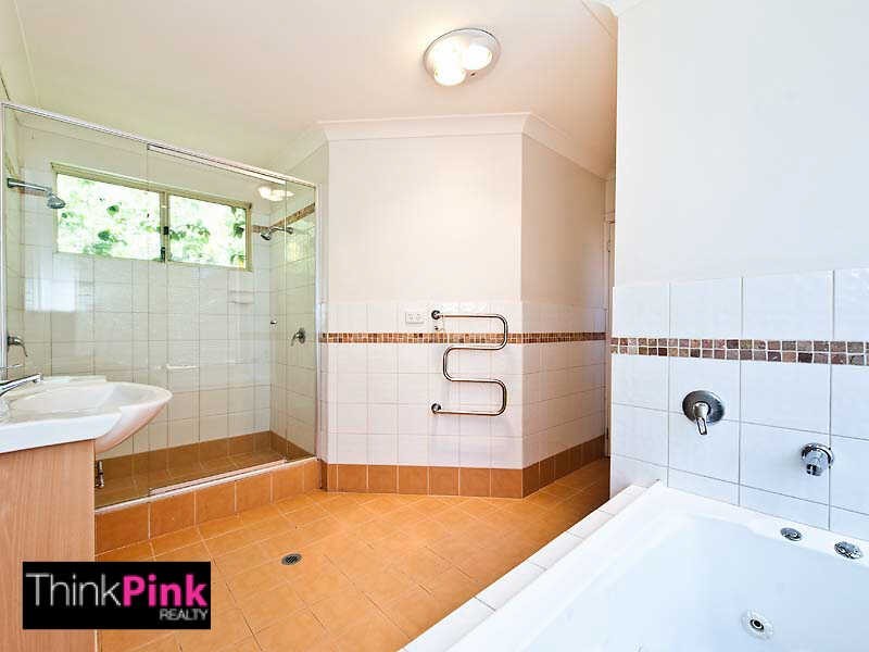 376 Fisher Street, Cloverdale WA 6105