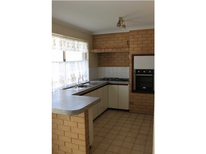 17B Carcoo Court, Beckenham WA 6107