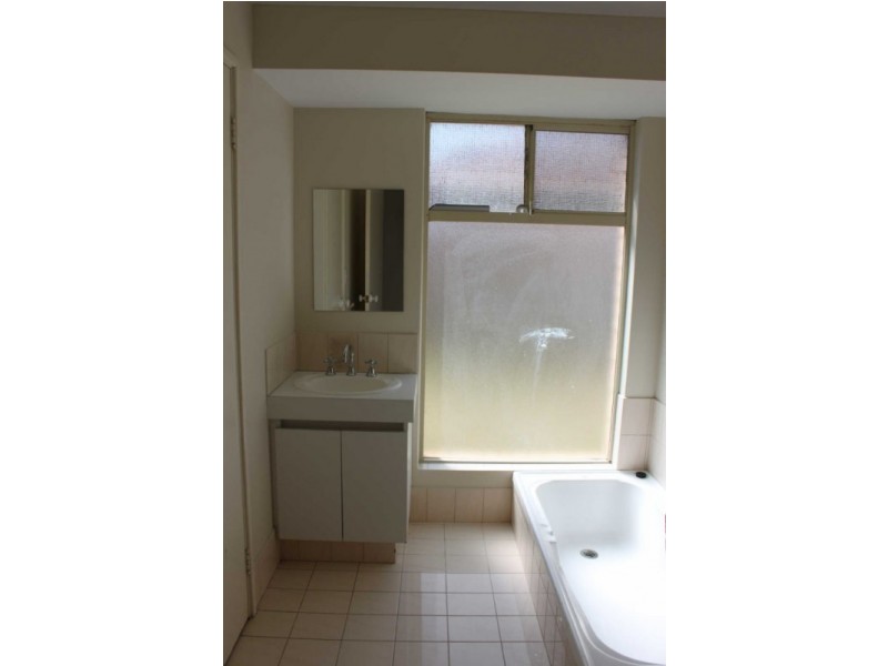 17B Carcoo Court, Beckenham WA 6107