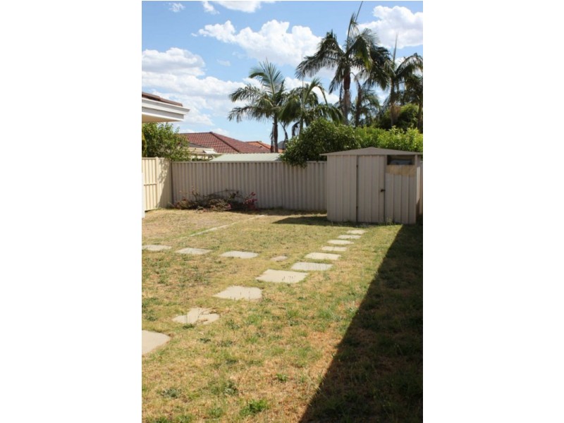 17B Carcoo Court, Beckenham WA 6107