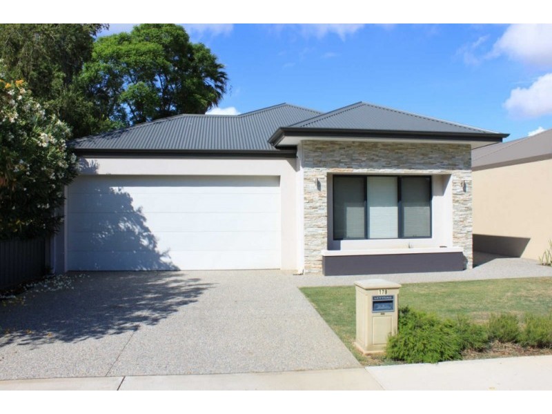17B Weston Street, Carlisle WA 6101