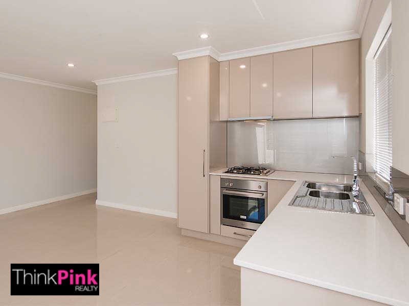 2/316 Hardey Road, Cloverdale WA 6105