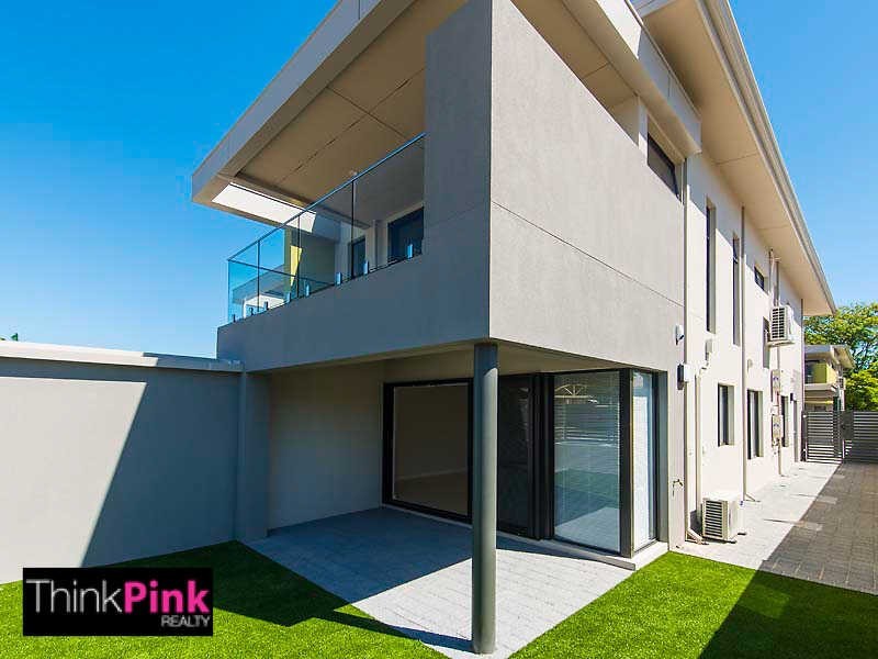 2/316 Hardey Road, Cloverdale WA 6105