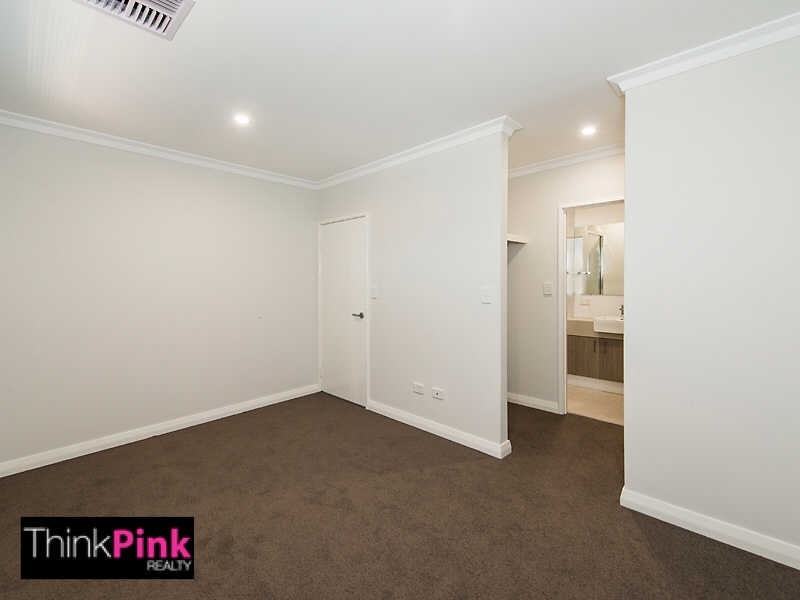 8/316 Hardey Road, Cloverdale WA 6105