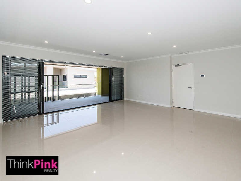 8/316 Hardey Road, Cloverdale WA 6105
