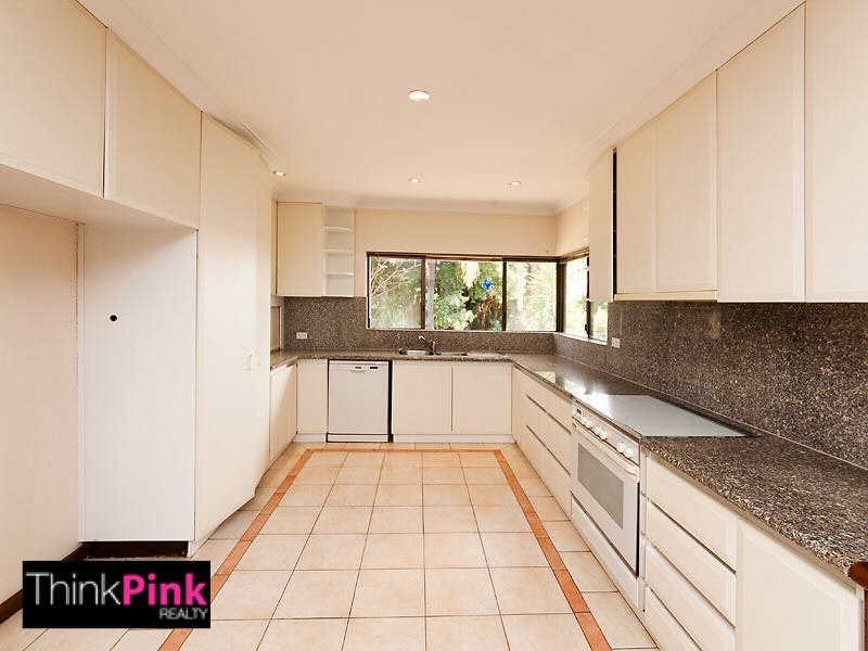 31 Edgewater Road, Salter Point WA 6152