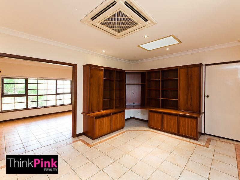 31 Edgewater Road, Salter Point WA 6152