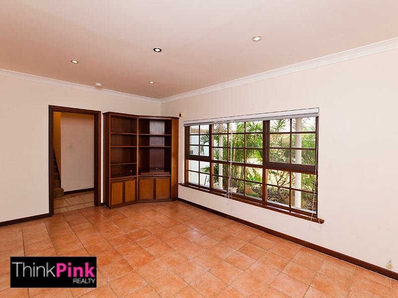 31 Edgewater Road, Salter Point WA 6152