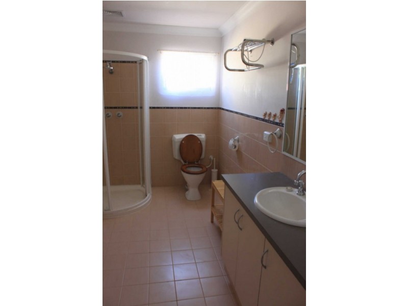 27A Raleigh st, Carlisle WA 6101