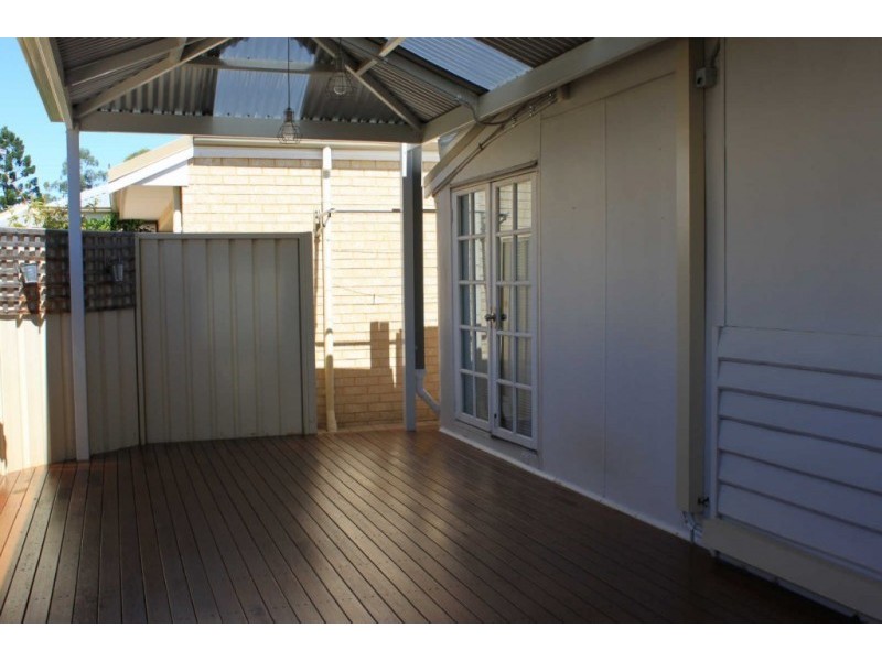 27A Raleigh st, Carlisle WA 6101