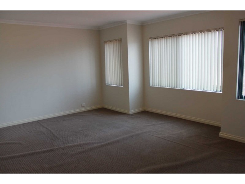 4/194- 196 Surrey Road, Rivervale WA 6103