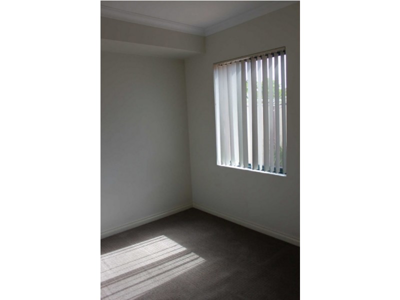 4/194- 196 Surrey Road, Rivervale WA 6103