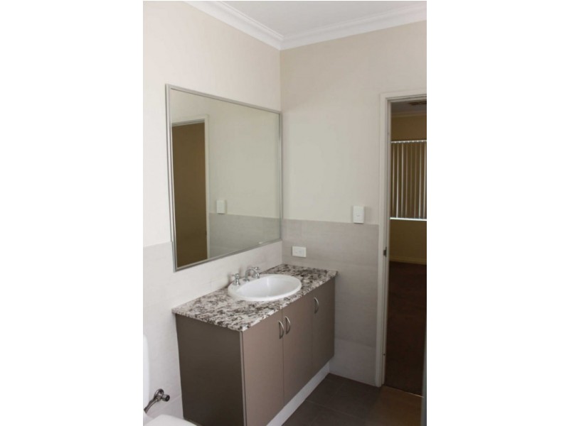 4/194- 196 Surrey Road, Rivervale WA 6103