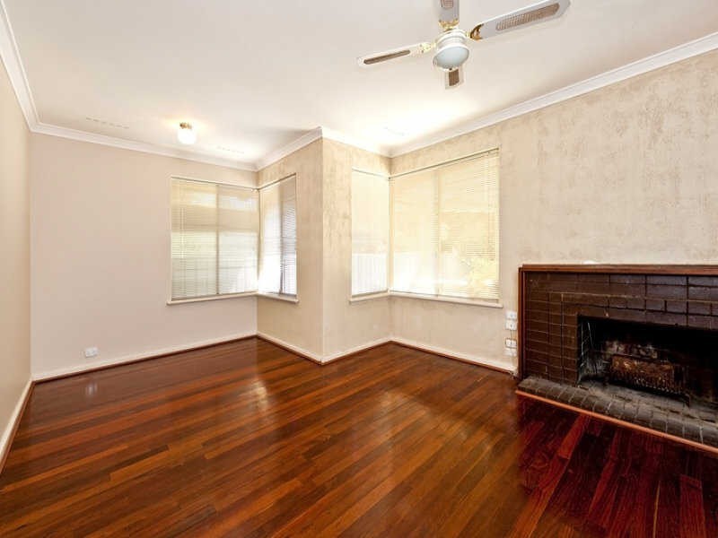 5 Harewood Street, Forrestfield WA 6058