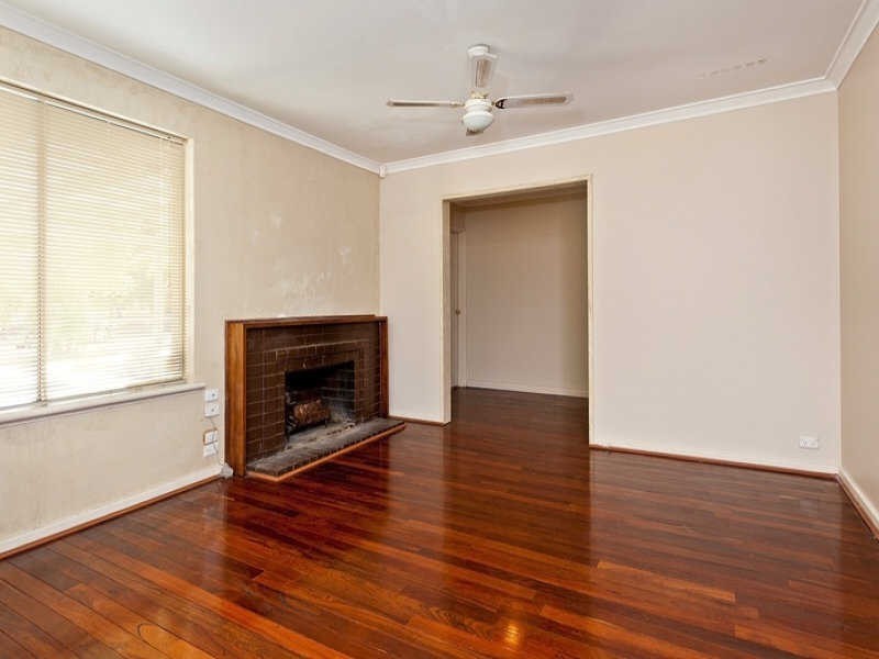 5 Harewood Street, Forrestfield WA 6058