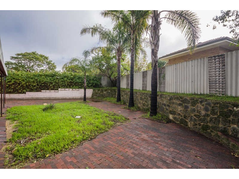 7 Morrit Way, Parmelia WA 6167