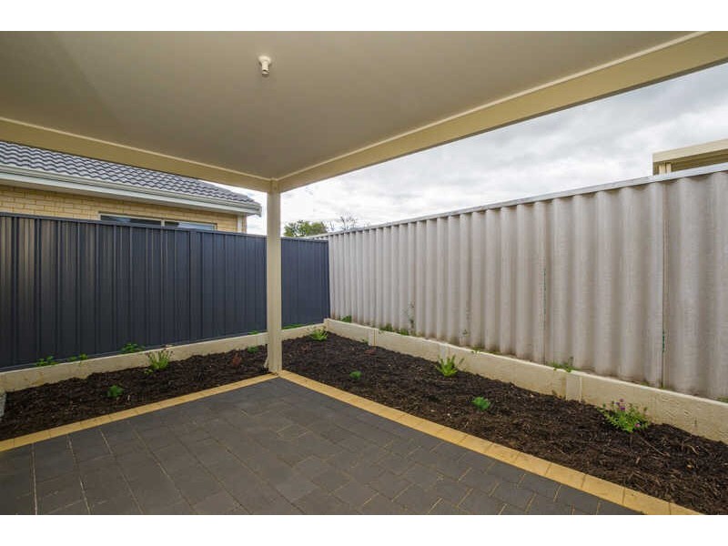 307B Fisher Street, Cloverdale WA 6105