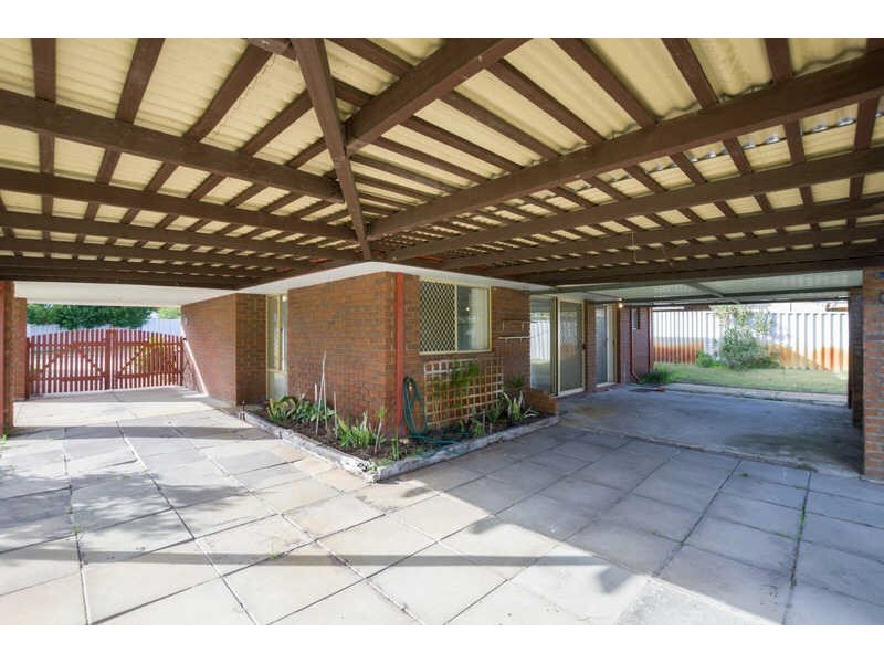 2 Yukon Place, Beechboro WA 6063