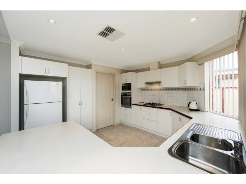 18C Planet Street, Carlisle WA 6101