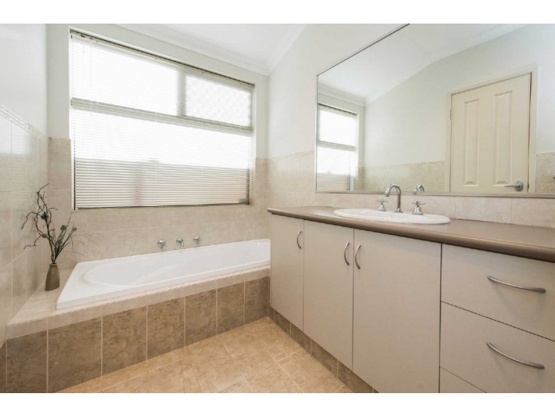 18C Planet Street, Carlisle WA 6101