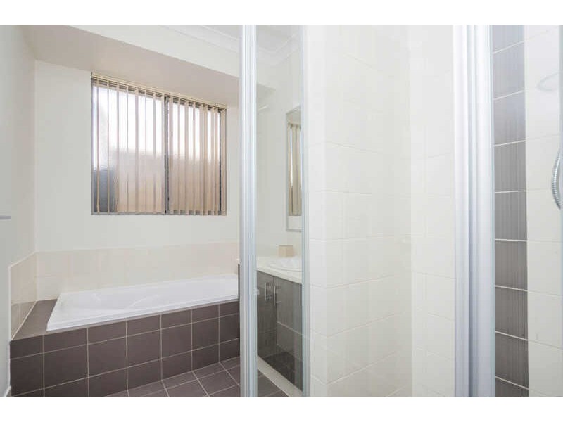 201B Treasure Road, Queens Park WA 6107