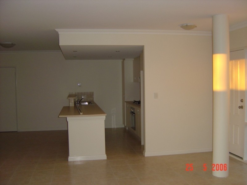 4/8 Hillcrest Road, Kewdale WA 6105