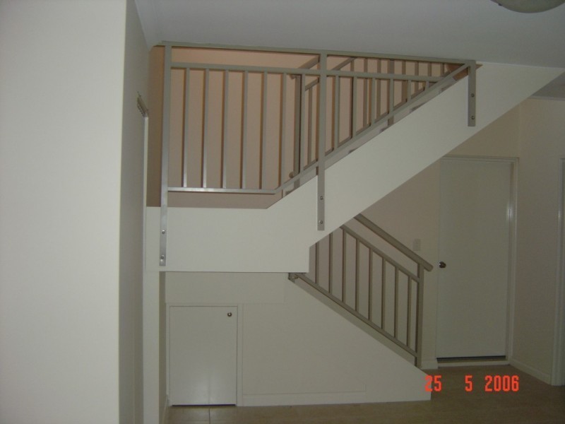 4/8 Hillcrest Road, Kewdale WA 6105