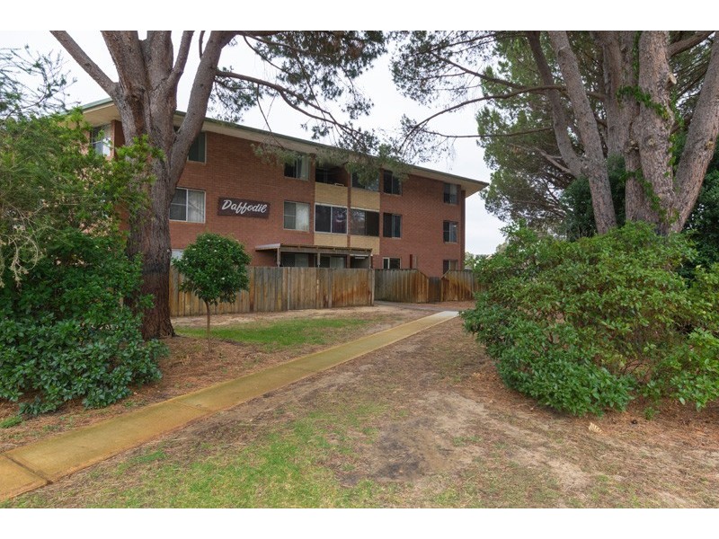 16D/49 Herdsman Parade, Wembley WA 6014