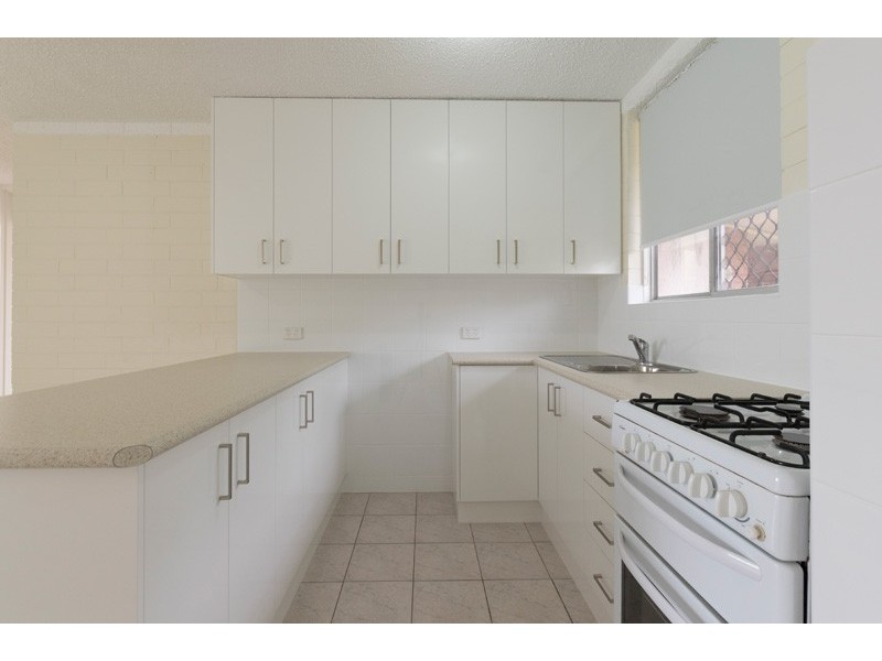 16D/49 Herdsman Parade, Wembley WA 6014