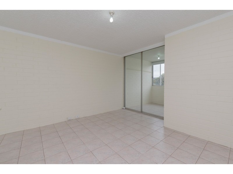 16D/49 Herdsman Parade, Wembley WA 6014