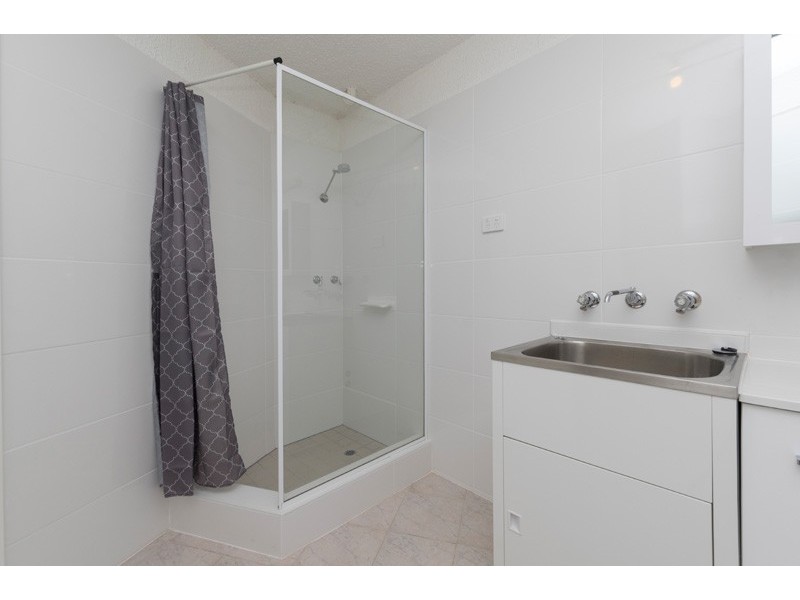 16D/49 Herdsman Parade, Wembley WA 6014