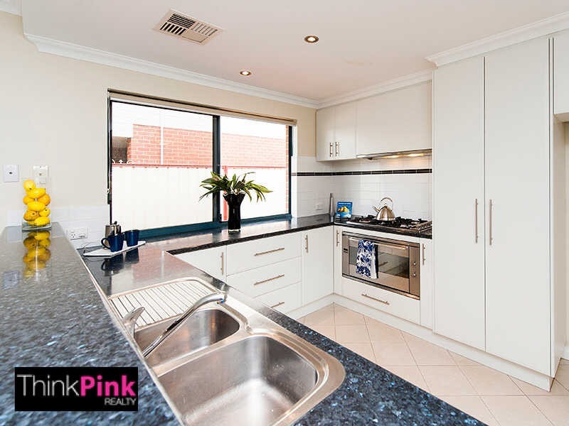 1/288 Fulham Street, Cloverdale WA 6105