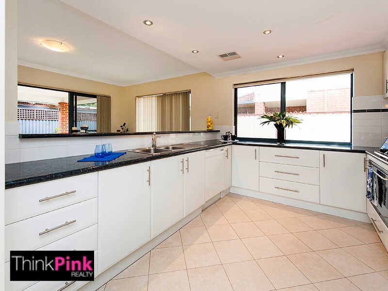 1/288 Fulham Street, Cloverdale WA 6105