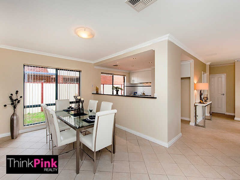 1/288 Fulham Street, Cloverdale WA 6105